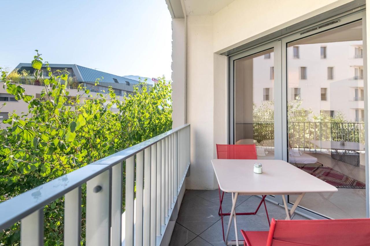 Charming Apartment With Balcony And Parking Near The Center Of 阿讷西 外观 照片