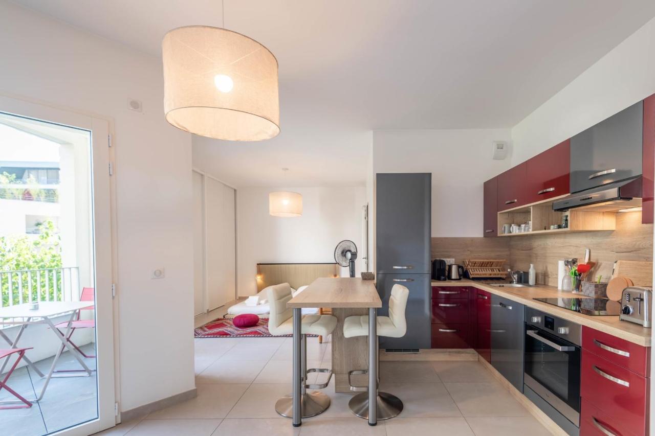 Charming Apartment With Balcony And Parking Near The Center Of 阿讷西 外观 照片